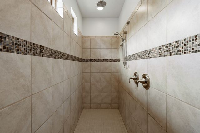 9 Camino Maravilla, Santa Fe, NM 87506