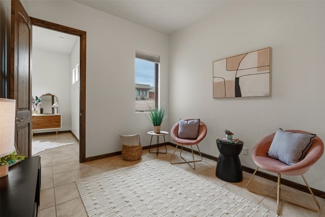 9 Camino Maravilla, Santa Fe, NM 87506