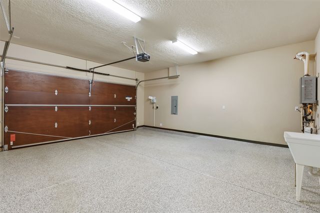 9 Camino Maravilla, Santa Fe, NM 87506