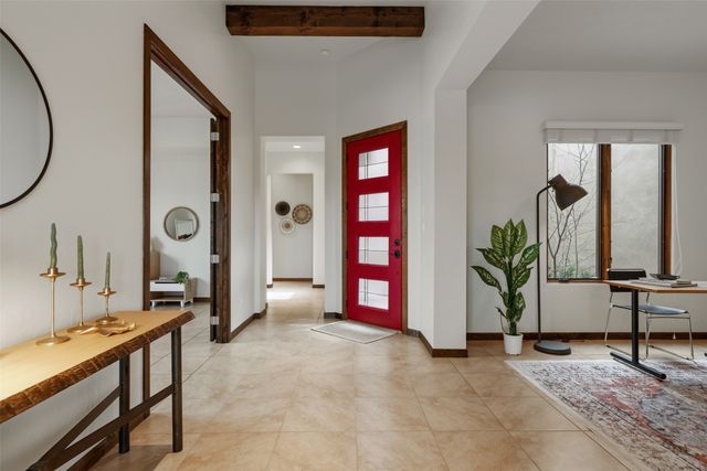 9 Camino Maravilla, Santa Fe, NM 87506