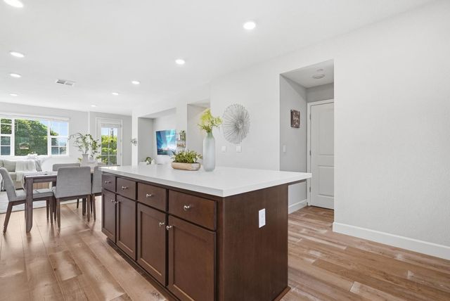 1121 Giannitsa Terrace, Sunnyvale, CA 94089