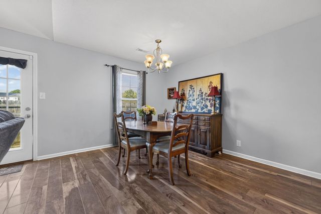 120 Bob White Trl, Oak Grove, KY 42262