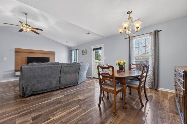 120 Bob White Trl, Oak Grove, KY 42262