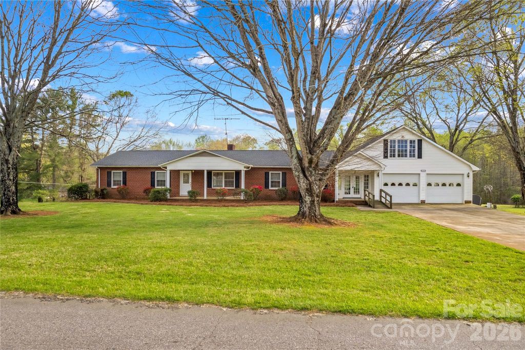 117 Jo Monni Loop, Statesville, NC 28625