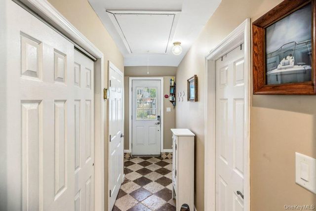 76 Alton Road, Babylon, NY 11702