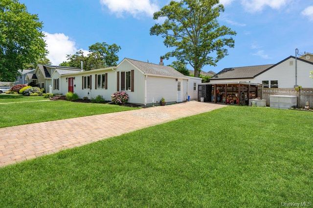 76 Alton Road, Babylon, NY 11702