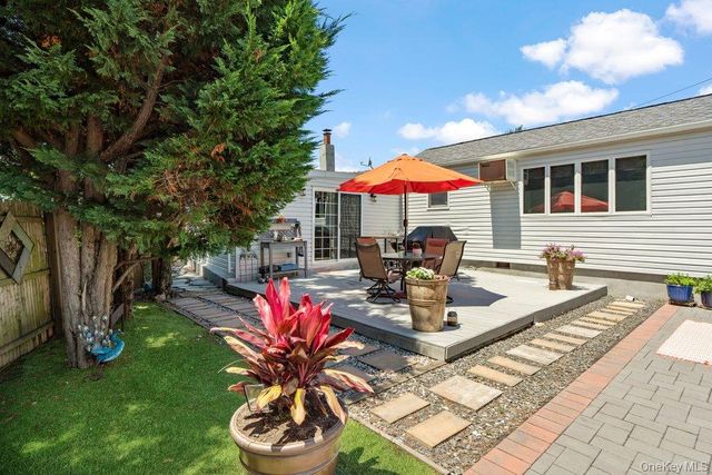 76 Alton Road, Babylon, NY 11702