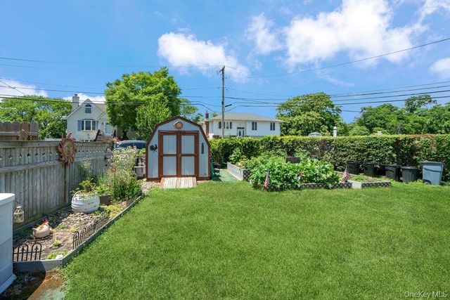 76 Alton Road, Babylon, NY 11702