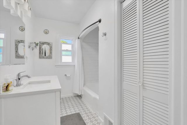 9410 E BROADWAY Ave, Spokane Valley, WA 99206