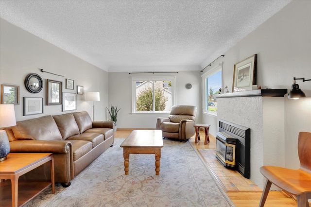 9410 E BROADWAY Ave, Spokane Valley, WA 99206
