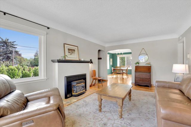 9410 E BROADWAY Ave, Spokane Valley, WA 99206