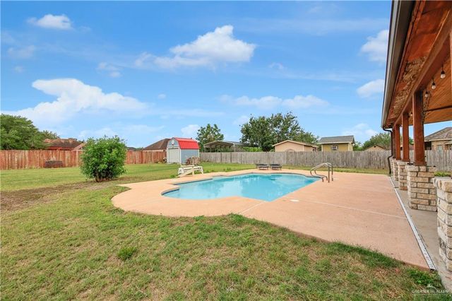 2005 Stuart Road W, Weslaco, TX 78599
