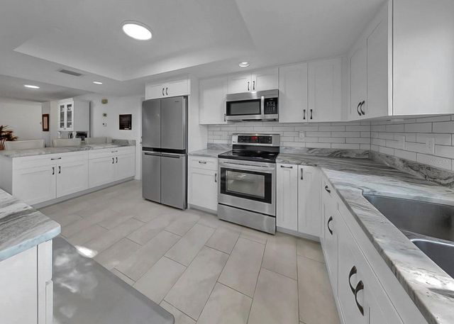 2531 LANCASTER DRIVE, Sun City Center, FL 33573