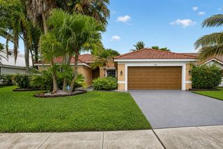 709 NW 177th Avenue, Pembroke Pines, FL 33029