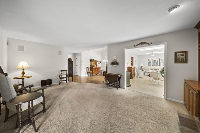 10217 Braemar Drive, Powell, OH 43065