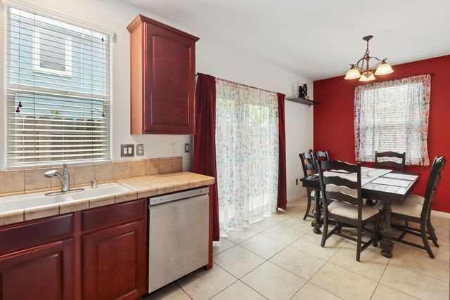 2012 Muscovy Rd, West Sacramento, CA 95691