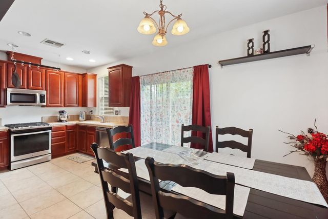 2012 Muscovy Rd, West Sacramento, CA 95691