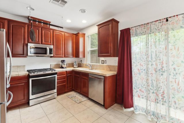 2012 Muscovy Rd, West Sacramento, CA 95691