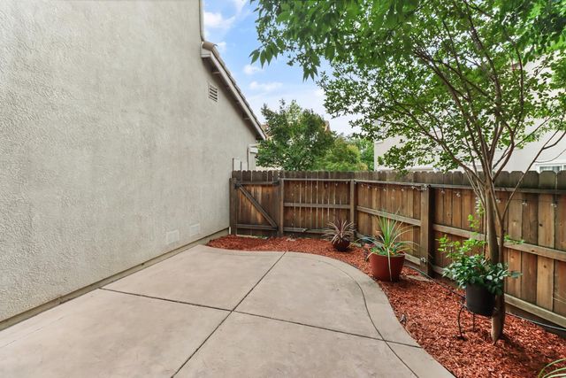 2012 Muscovy Rd, West Sacramento, CA 95691