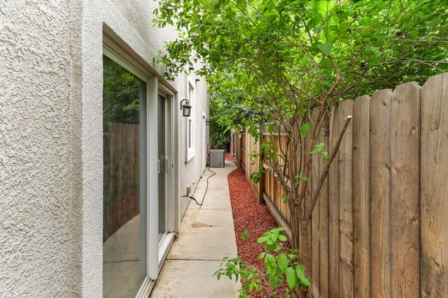 2012 Muscovy Rd, West Sacramento, CA 95691