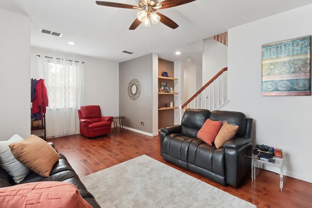 2012 Muscovy Rd, West Sacramento, CA 95691