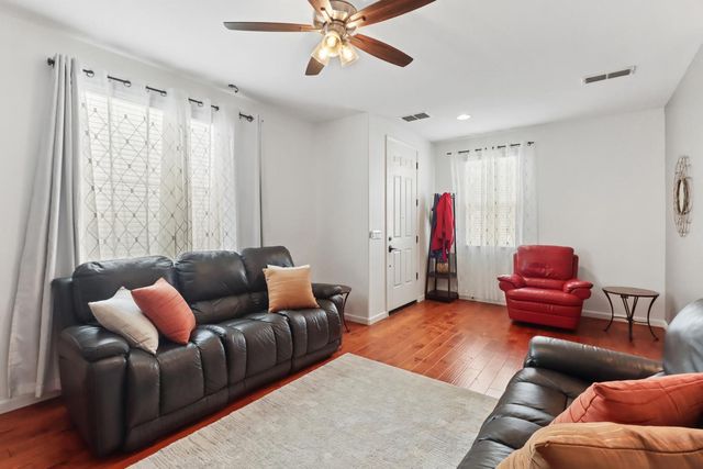 2012 Muscovy Rd, West Sacramento, CA 95691