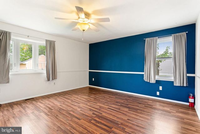 31 NEWELL AVE, Cherry Hill, NJ 08034