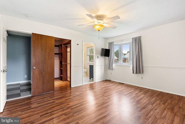 31 NEWELL AVE, Cherry Hill, NJ 08034
