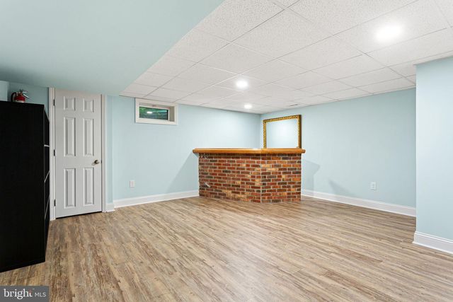 31 NEWELL AVE, Cherry Hill, NJ 08034