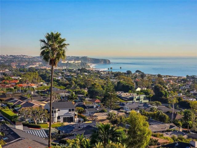21 N Vista De La Luna, Laguna Beach, CA 92651
