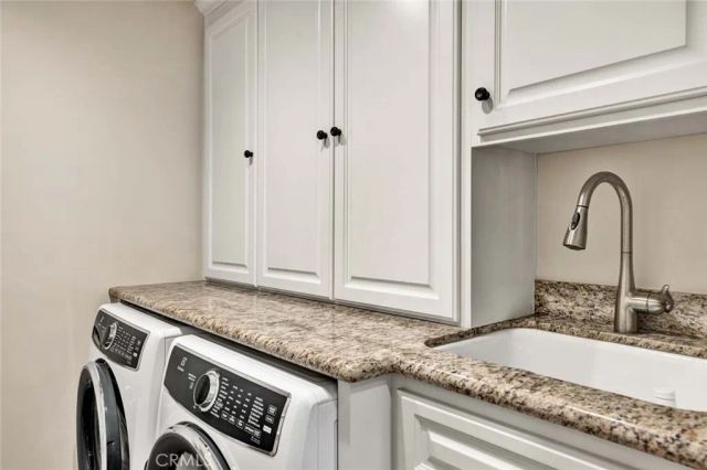 21 N Vista De La Luna, Laguna Beach, CA 92651