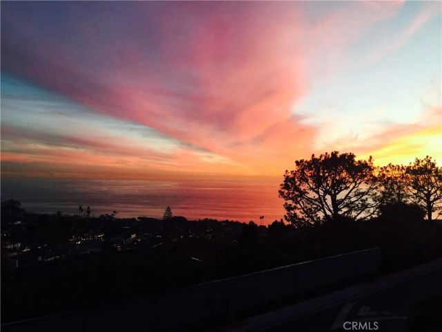 21 N Vista De La Luna, Laguna Beach, CA 92651
