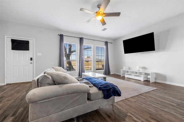 1413 Highway 146 S, La Porte, TX 77571