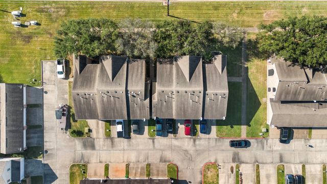 1413 Highway 146 S, La Porte, TX 77571