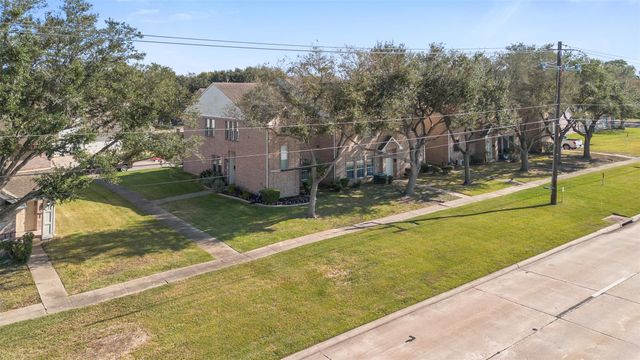 1413 Highway 146 S, La Porte, TX 77571