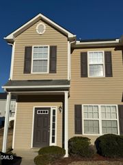 8304 Tierra Del Sol Way, Raleigh, NC 27616