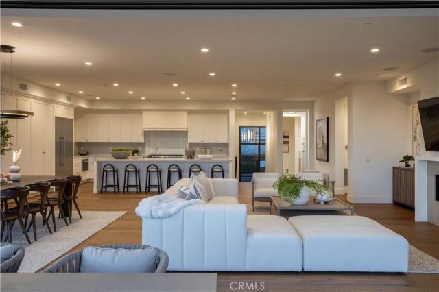 448 Serra Drive, Corona Del Mar, CA 92625