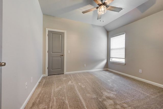 3401 Slate River Drive, Yukon, OK 73099