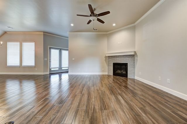 3401 Slate River Drive, Yukon, OK 73099