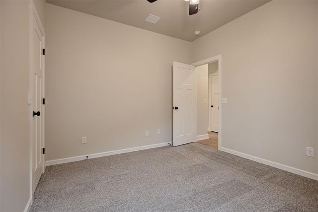 3401 Slate River Drive, Yukon, OK 73099