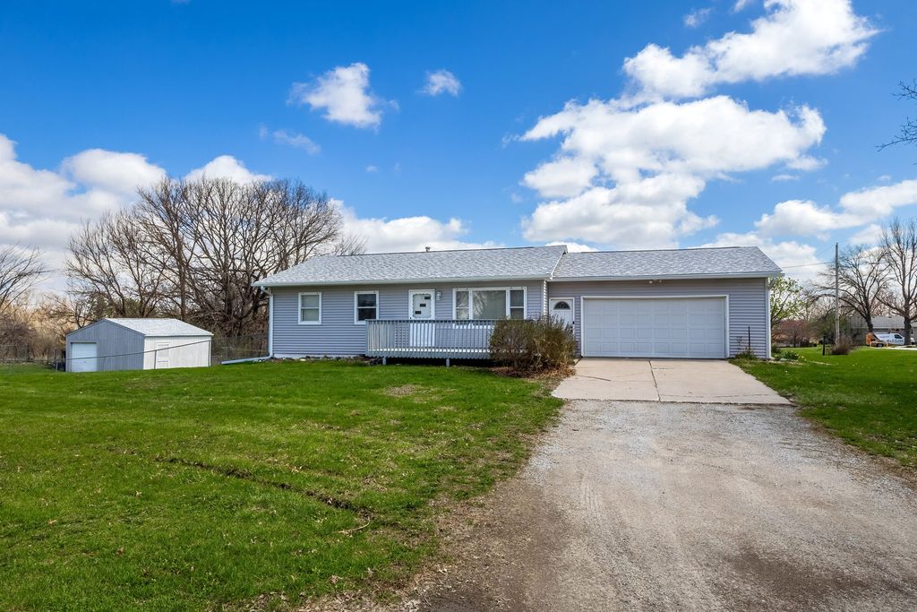 1107 Idaho Avenue, Davenport, IA 52804