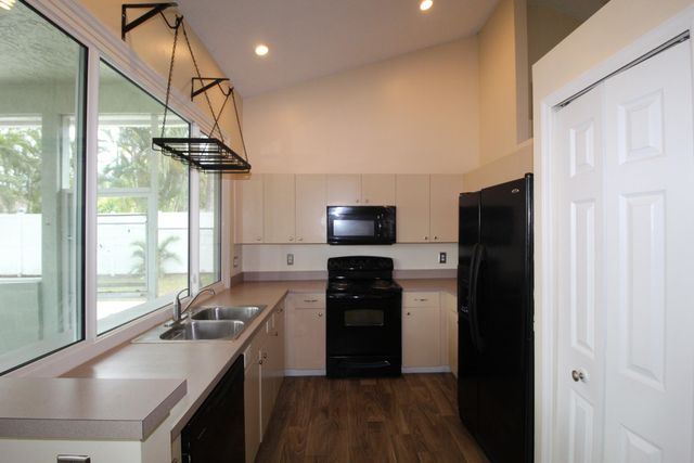 2073 SW Capeador Street, Port St. Lucie, Port St Lucie, FL 34953