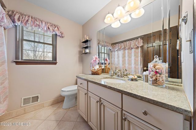 400 Randolph Road, Freehold, NJ 07728