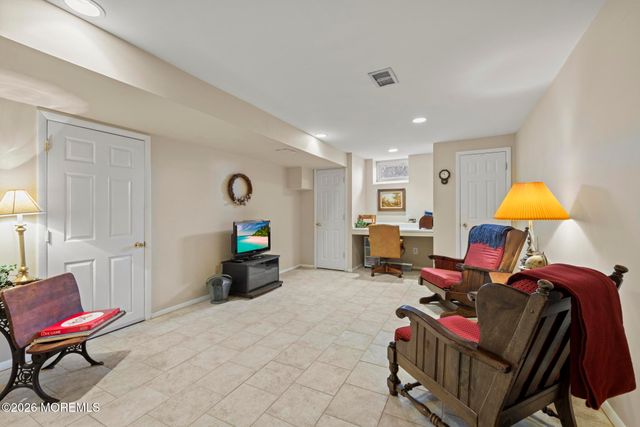 400 Randolph Road, Freehold, NJ 07728