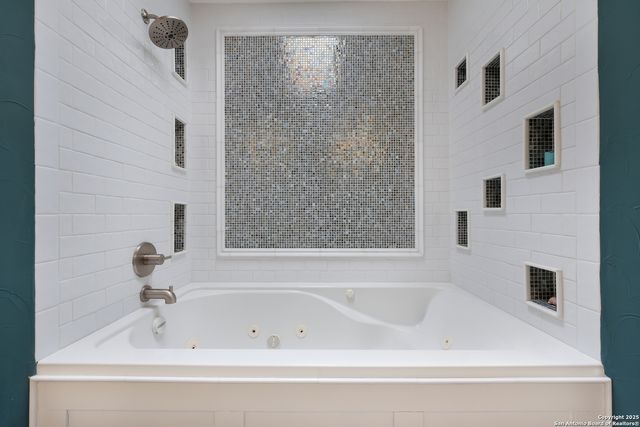 2923 Scattered Oaks, San Antonio, TX 78232