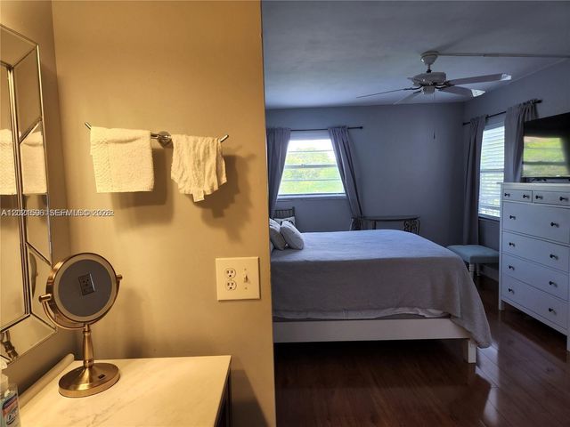 12501 SW 14th St 314R, Pembroke Pines, FL 33027