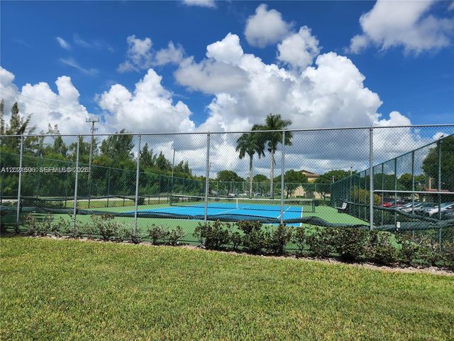 12501 SW 14th St 314R, Pembroke Pines, FL 33027