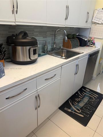12501 SW 14th St 314R, Pembroke Pines, FL 33027