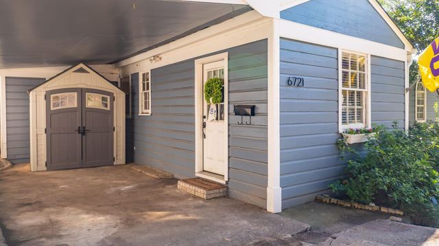 6721 Longwood Road, Cammack Village, AR 72207