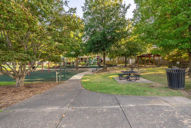6721 Longwood Road, Cammack Village, AR 72207